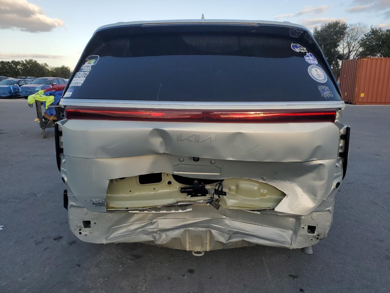 2025 KIA Carnival