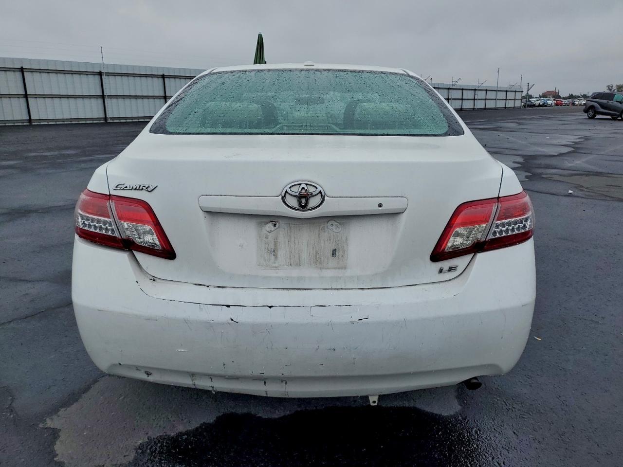 2011 TOYOTA CAMRY
