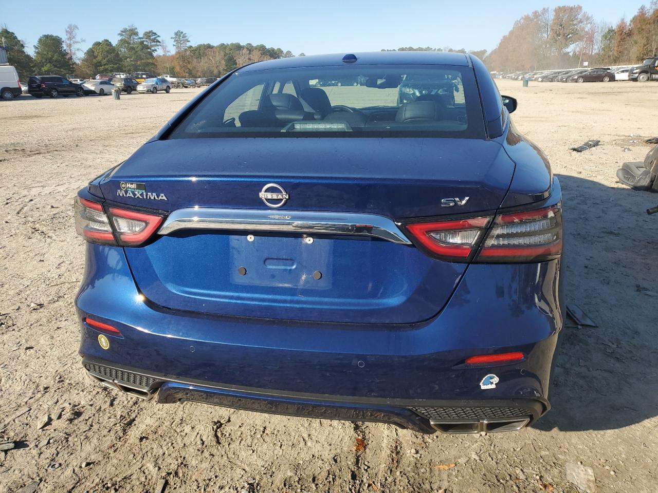 2023 NISSAN Maxima