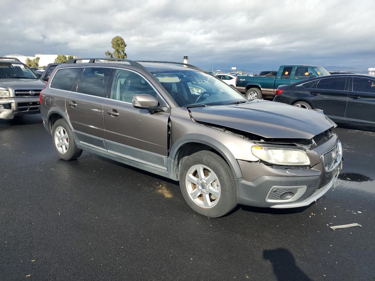 2010 VOLVO XC70