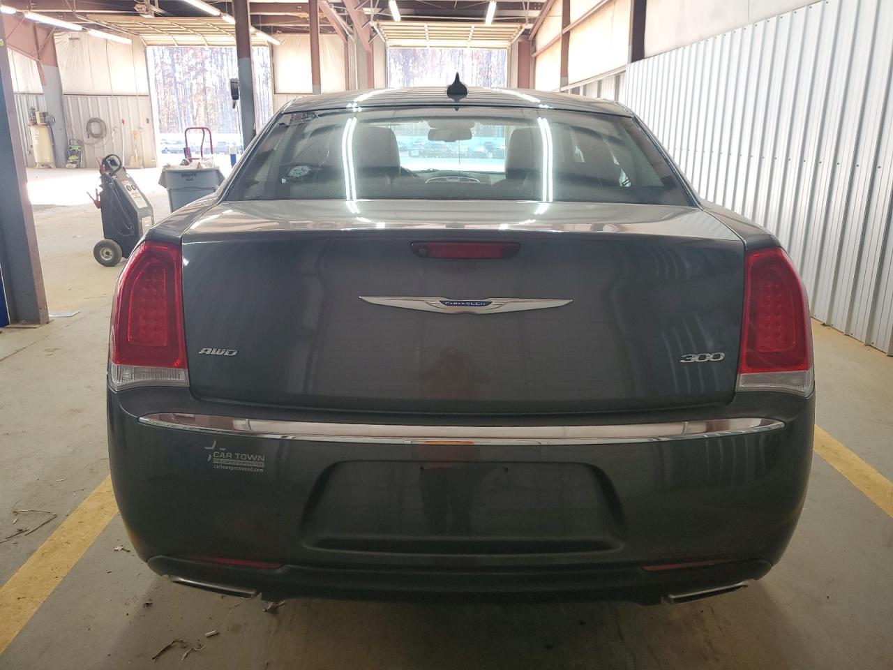2020 CHRYSLER 300