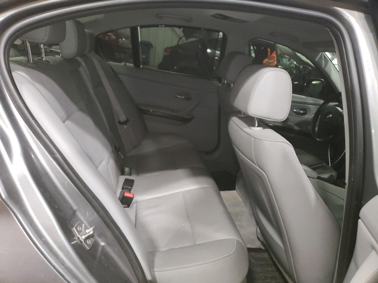 2011 BMW 3 SERIES