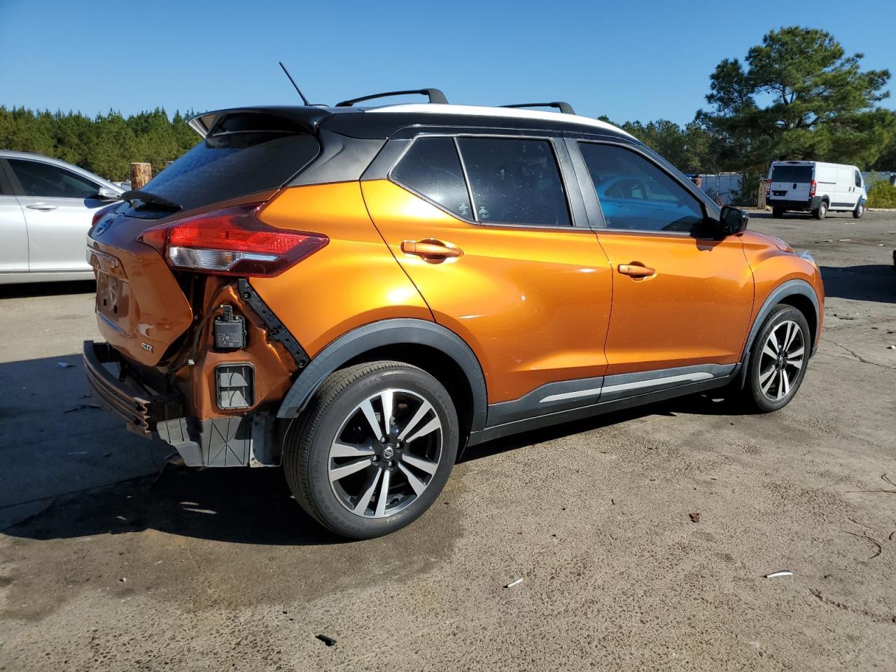 2019 NISSAN KICKS