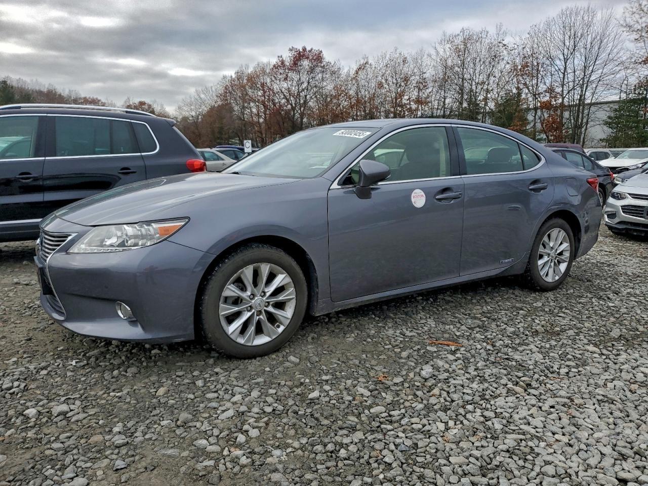 2013 LEXUS ES 300H