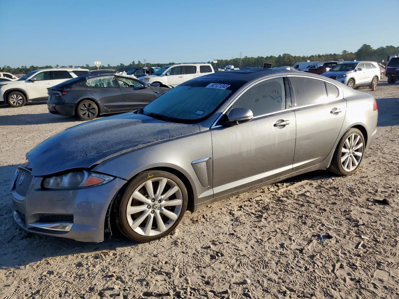 2013 JAGUAR XF