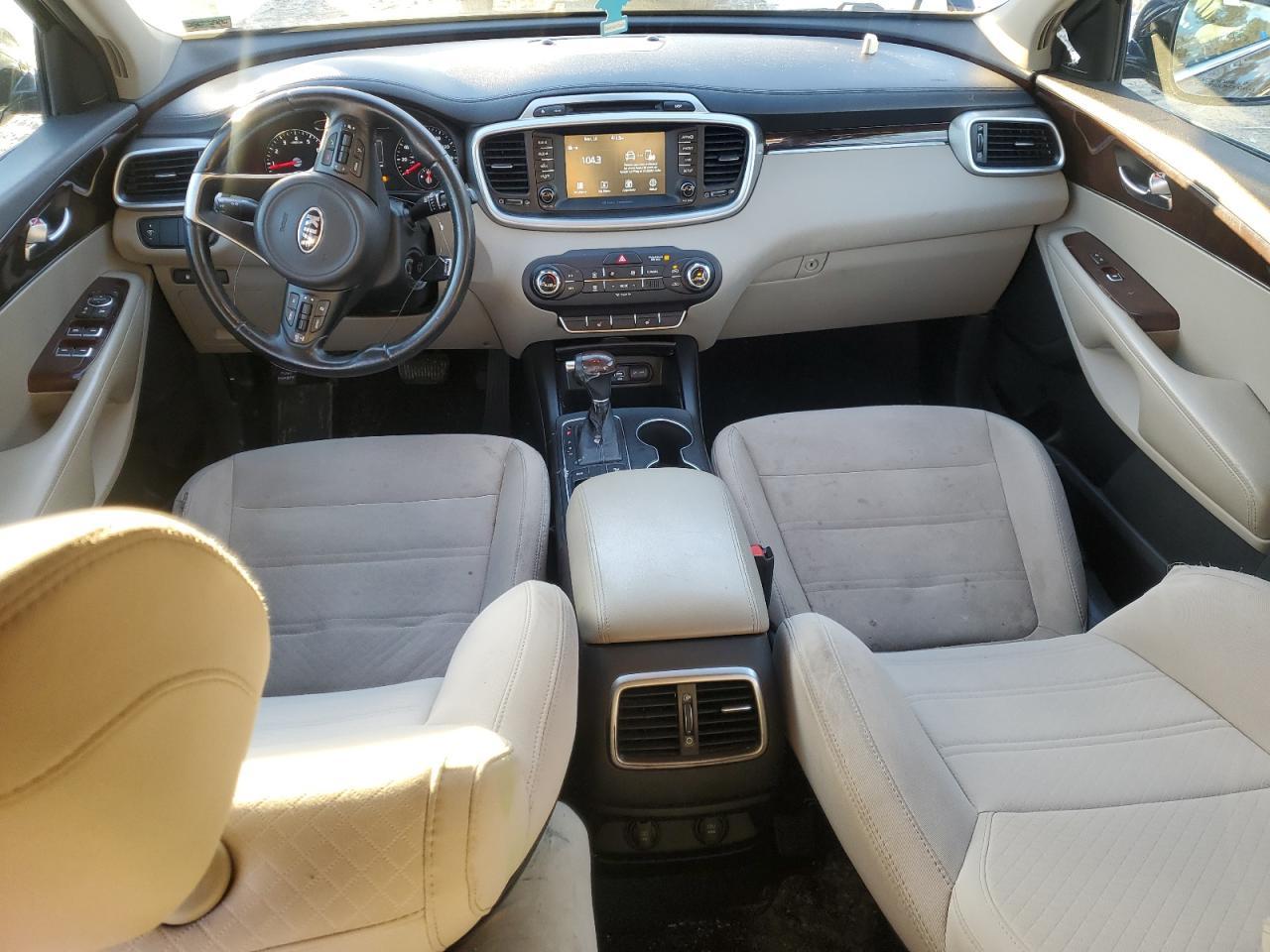 2017 KIA SORENTO