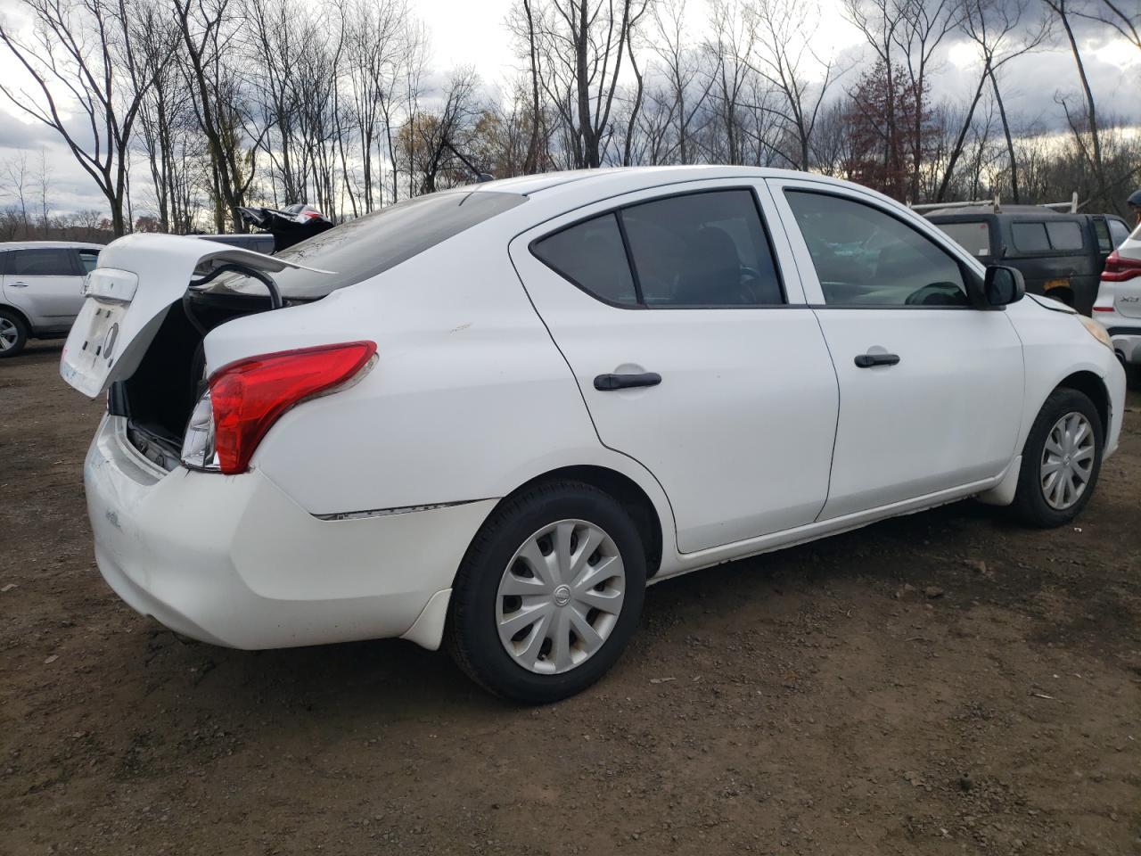 2014 NISSAN VERSA