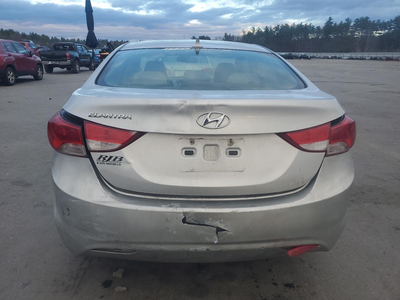 2011 HYUNDAI ELANTRA