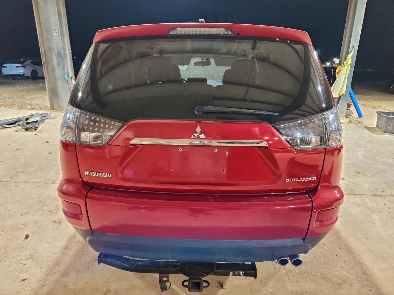 2011 MITSUBISHI outlander