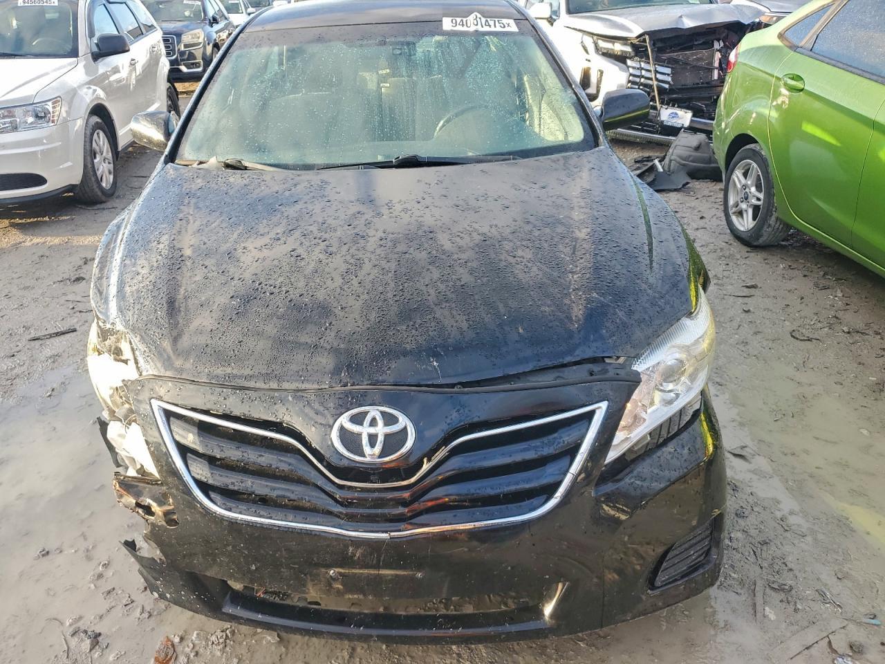 2011 TOYOTA CAMRY