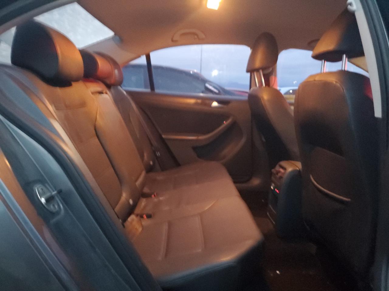 2012 VOLKSWAGEN JETTA