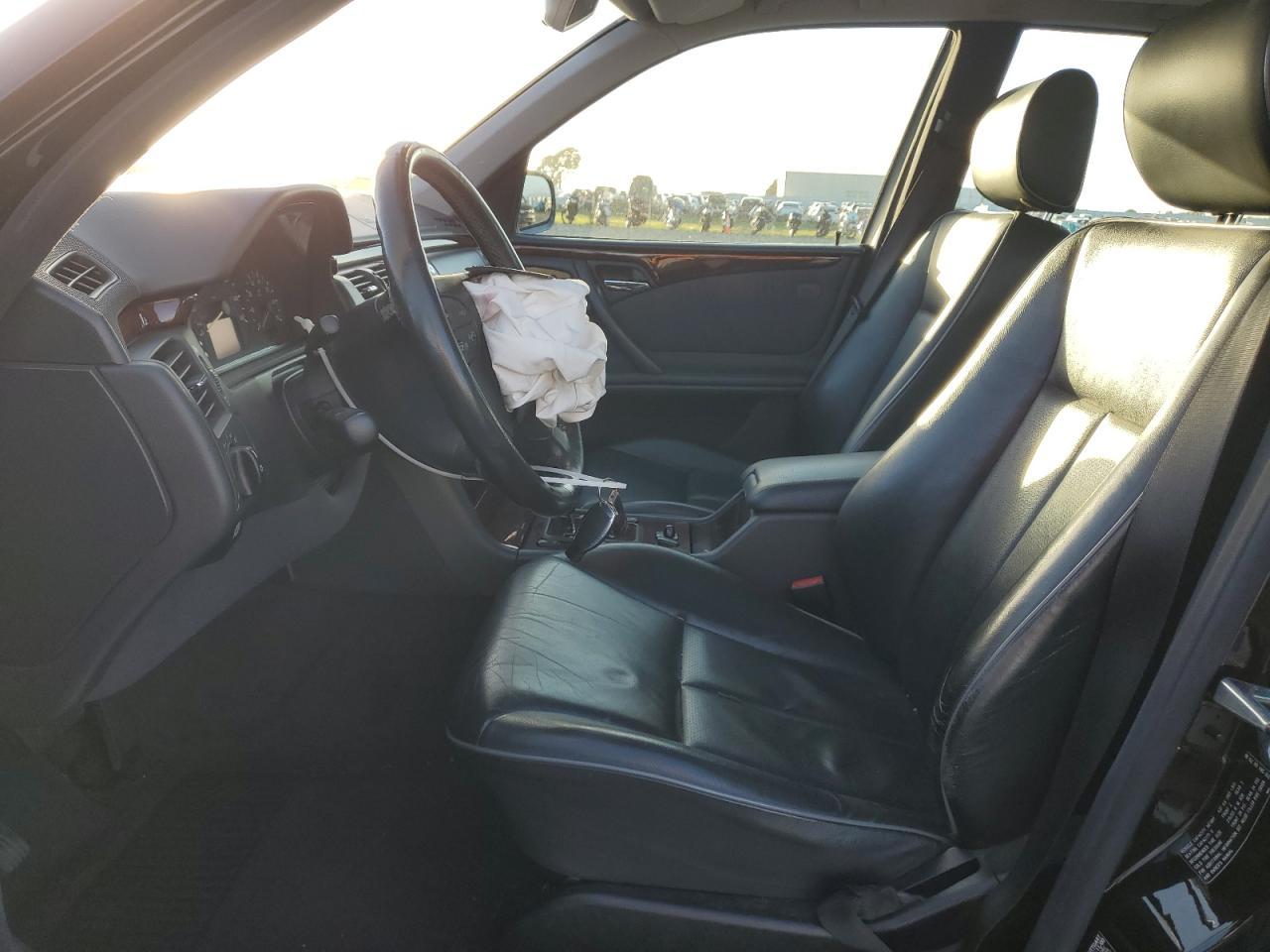 2001 MERCEDES-BENZ E-Class