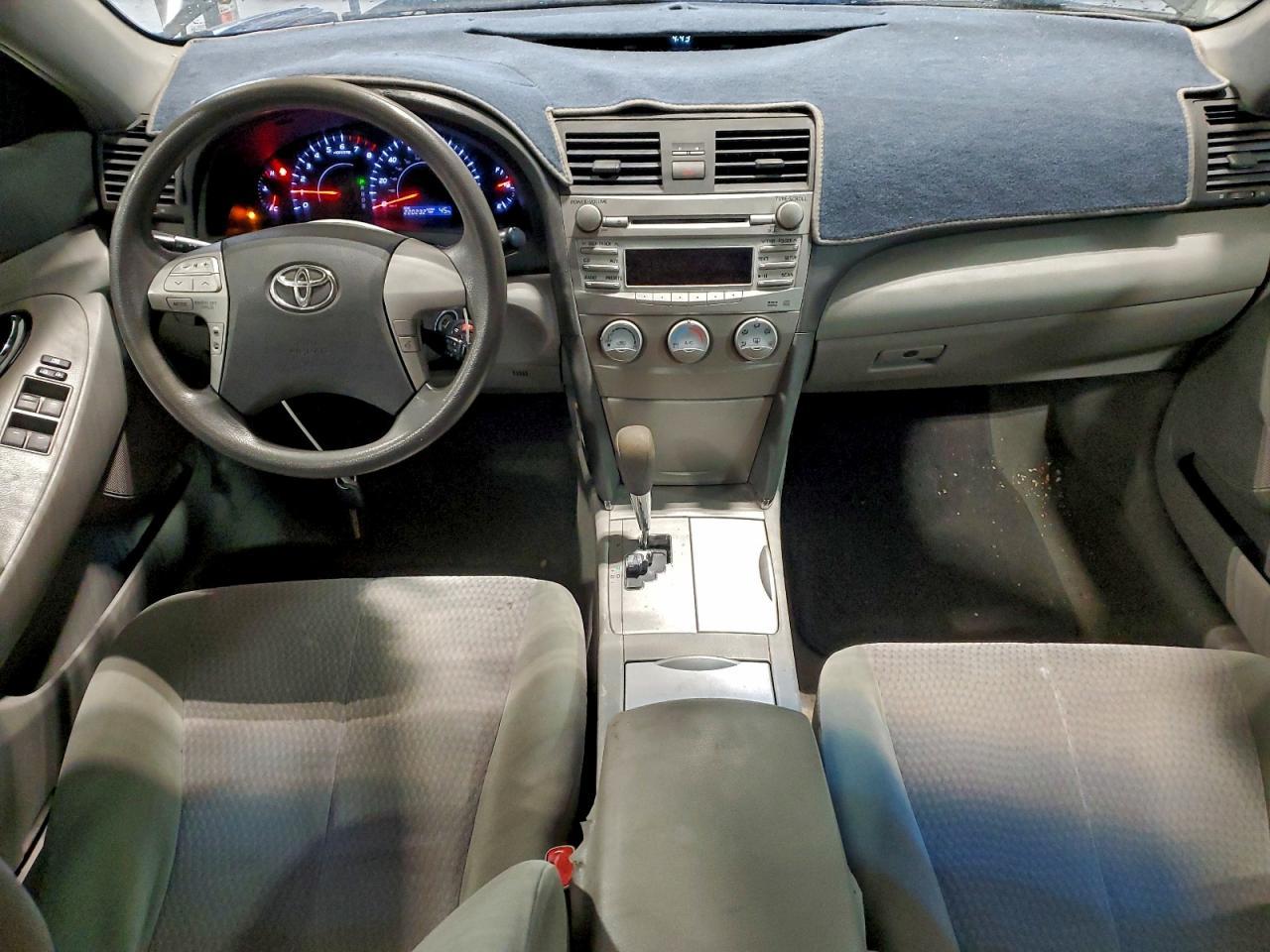 2011 TOYOTA CAMRY