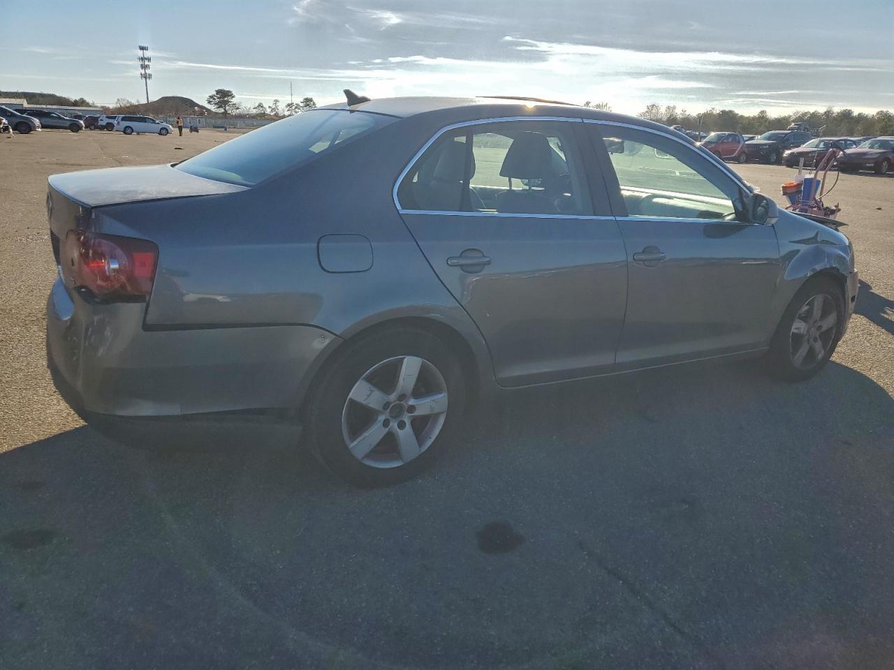 2009 VOLKSWAGEN JETTA