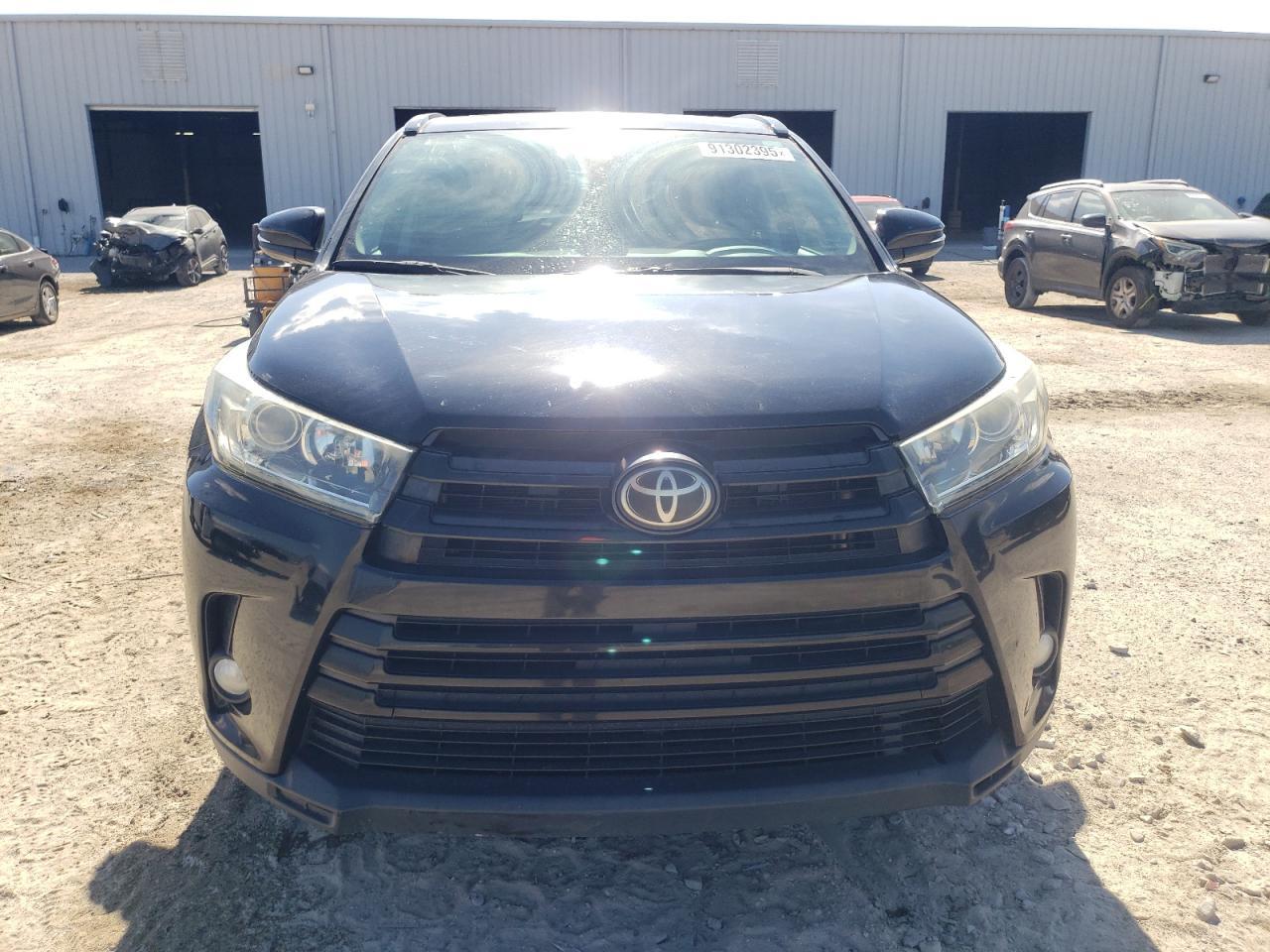 2018 TOYOTA HIGHLANDER