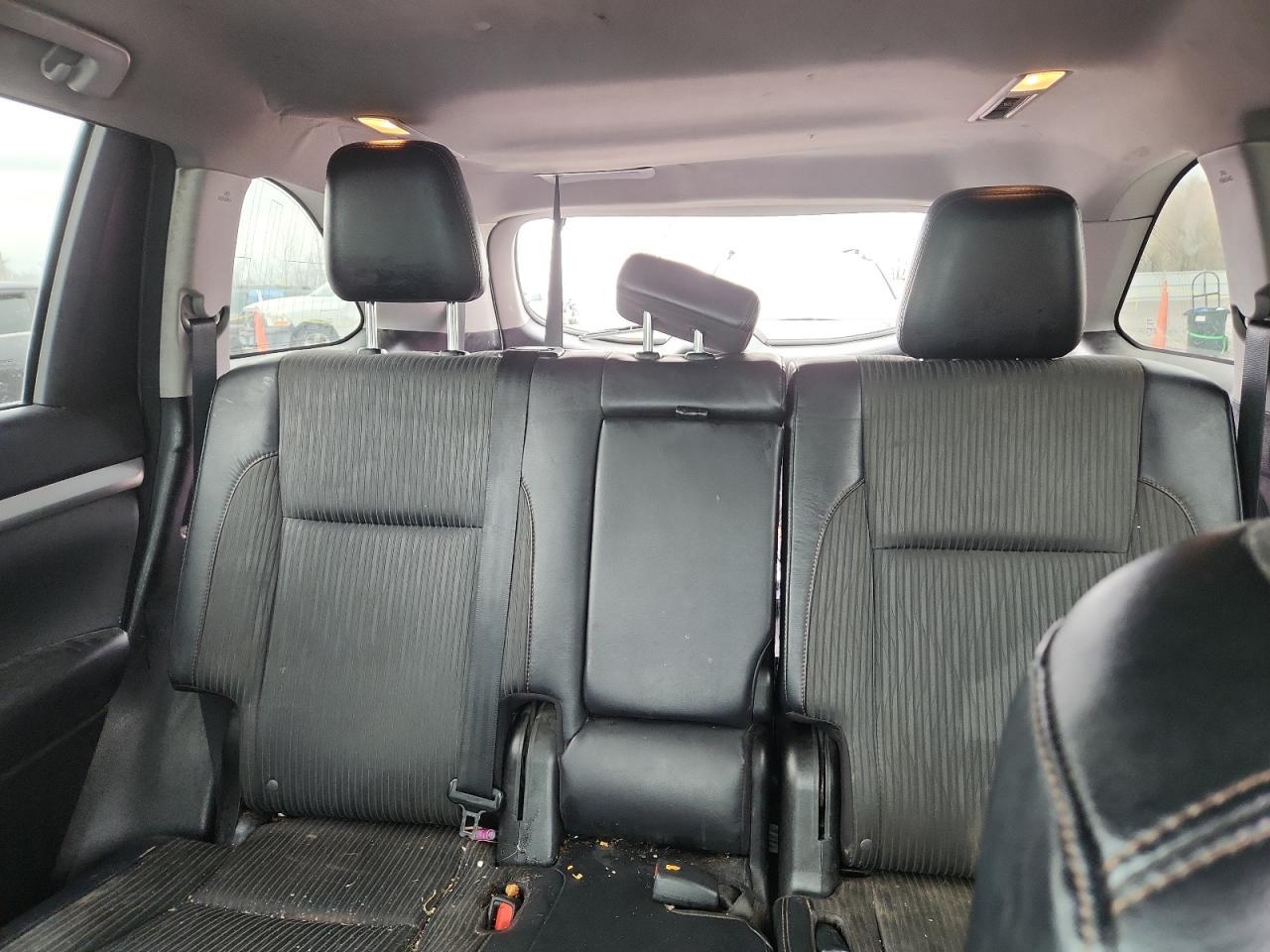 2016 TOYOTA HIGHLANDER
