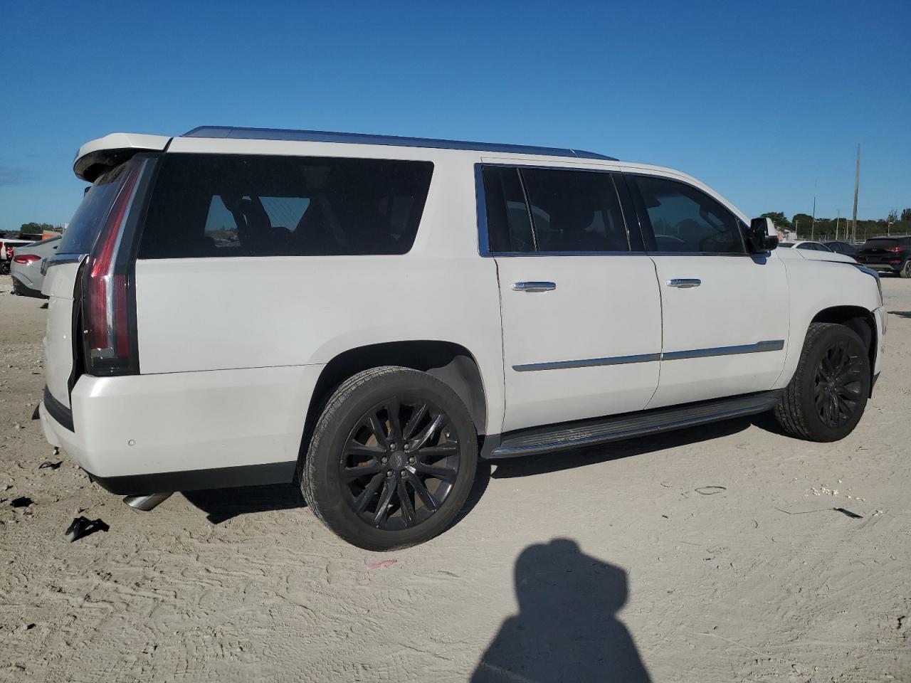 2018 CADILLAC Escalade ESV