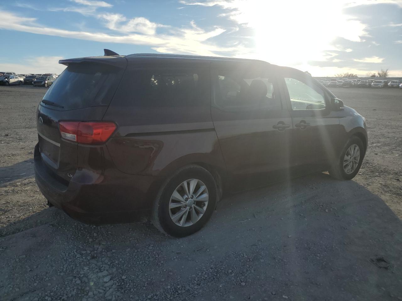 2016 KIA SEDONA