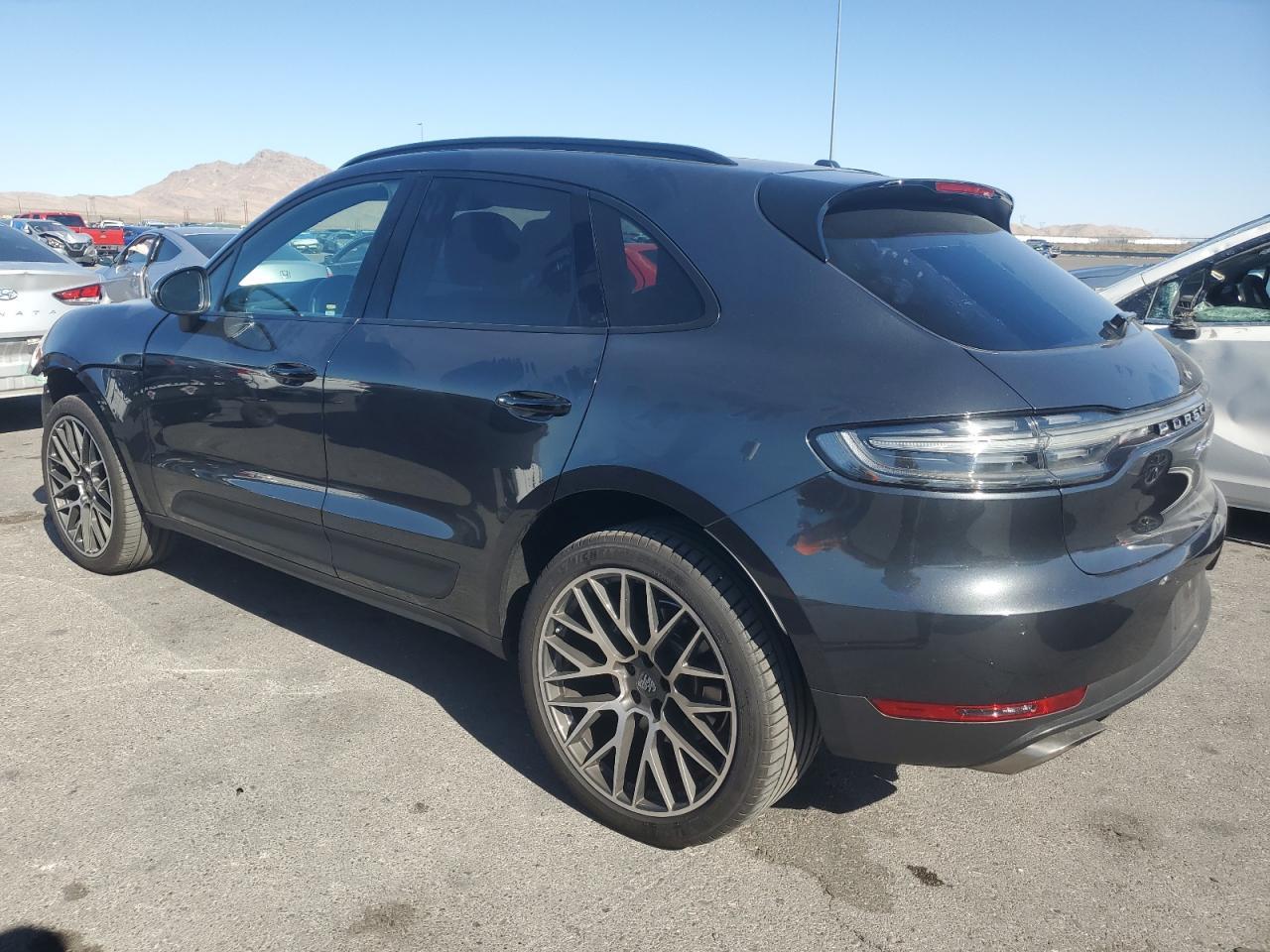 2019 PORSCHE Macan