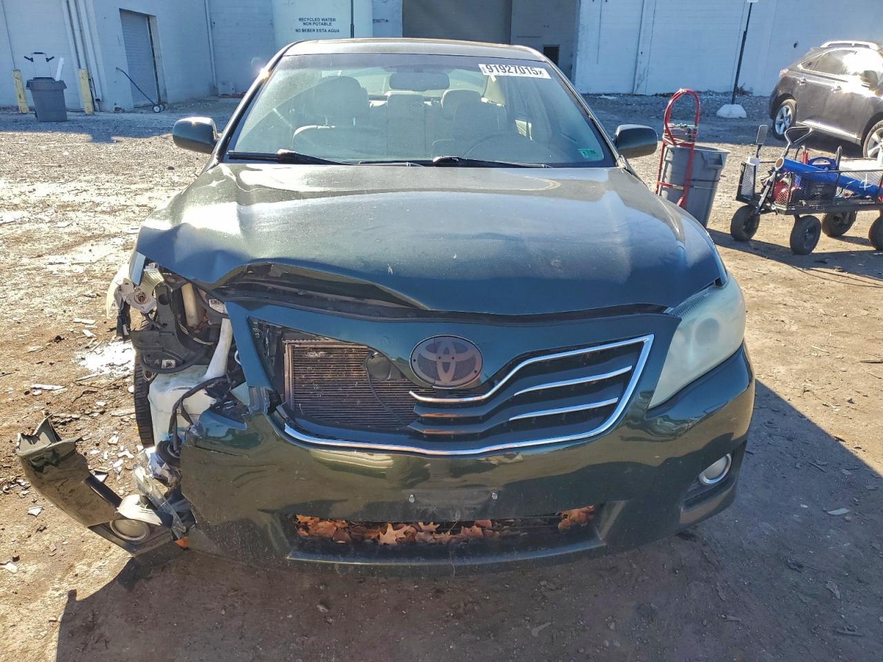 2010 TOYOTA CAMRY