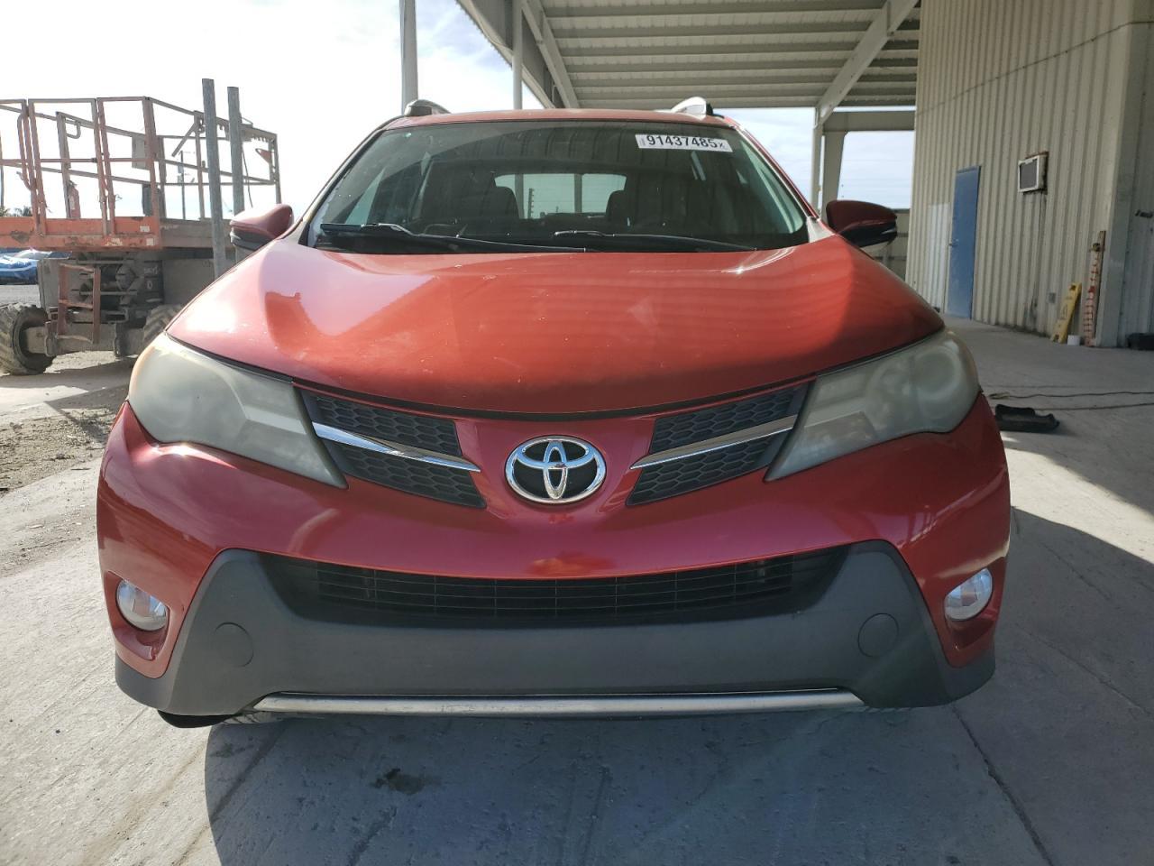 2015 TOYOTA RAV4
