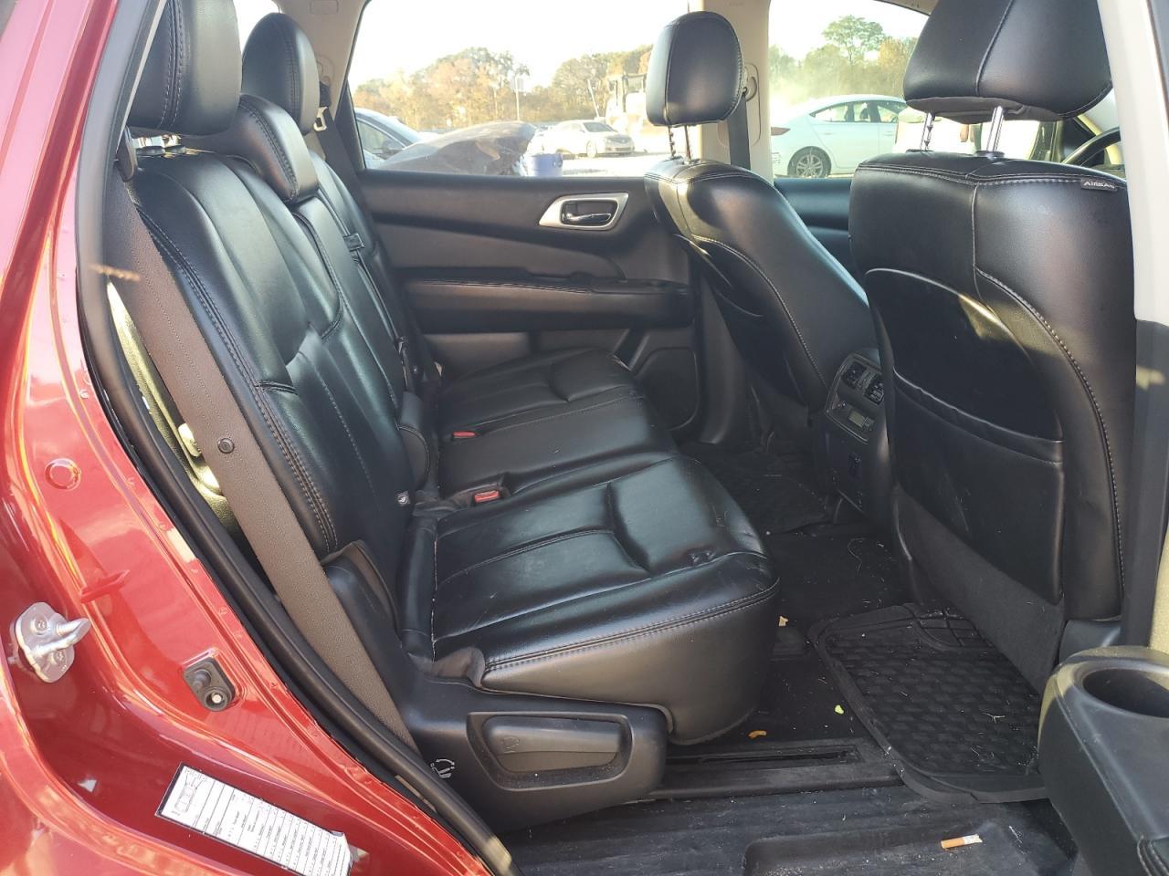 2017 NISSAN PATHFINDER