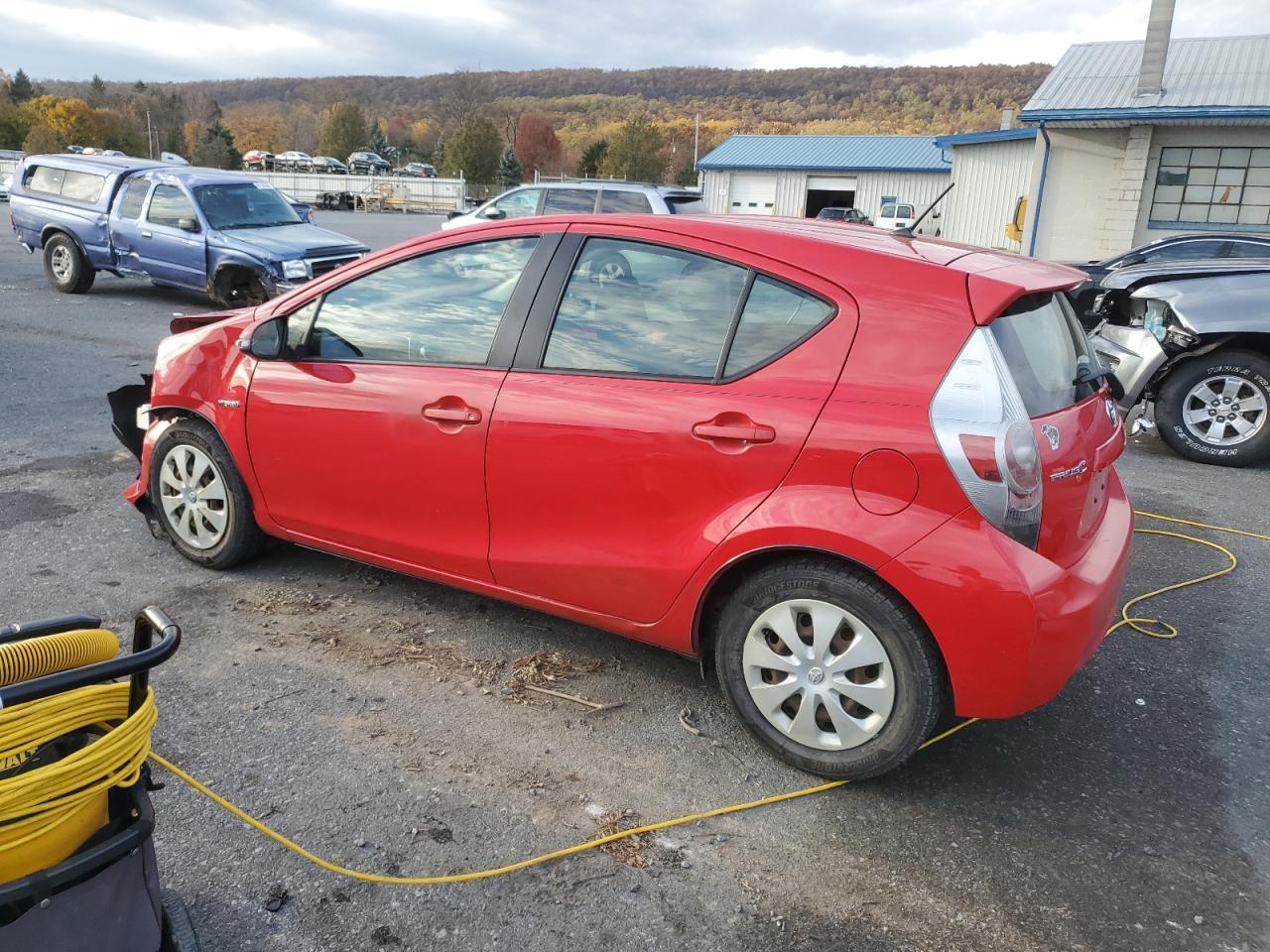 2013 TOYOTA Prius c