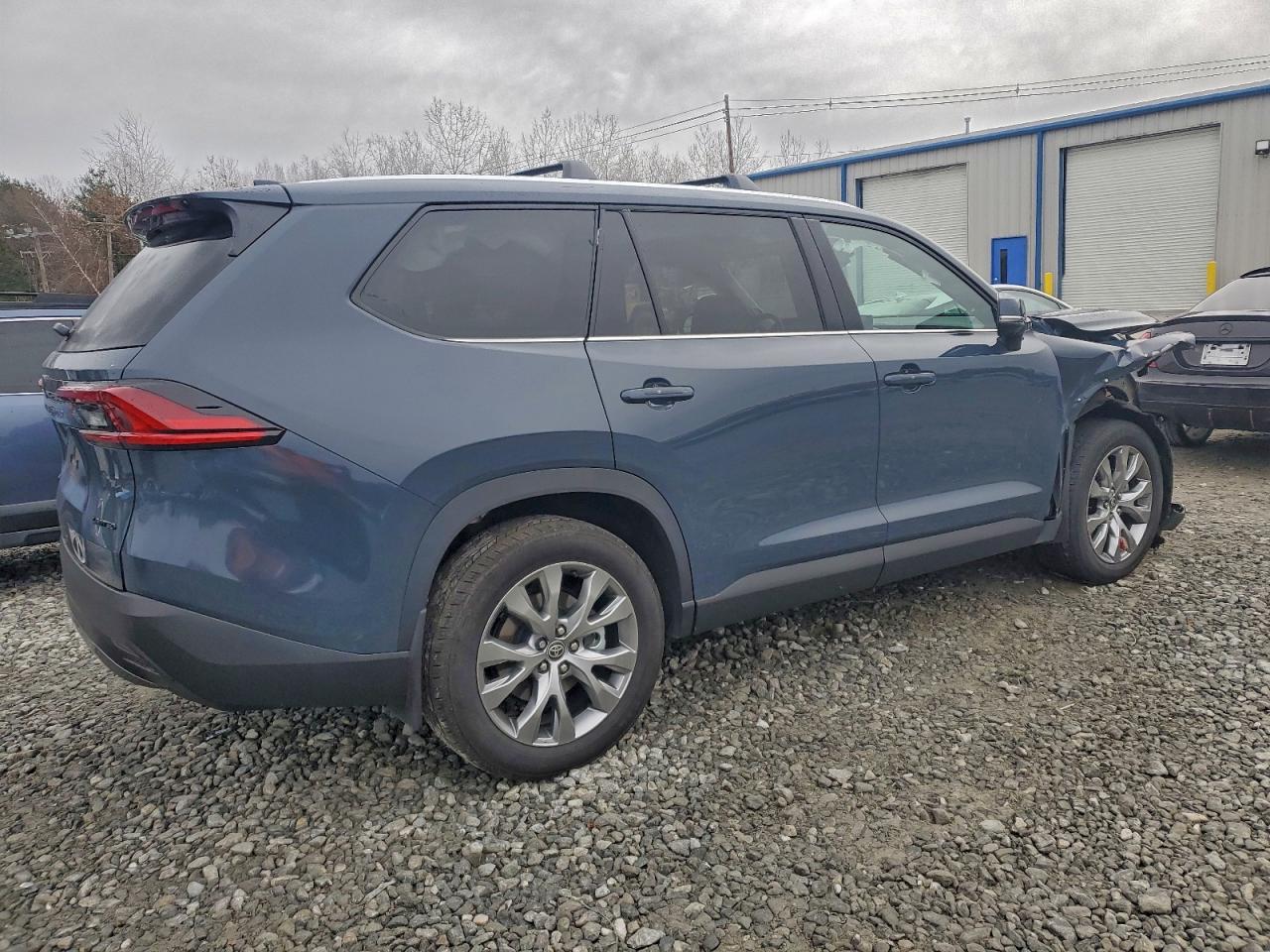 2025 TOYOTA HIGHLANDER
