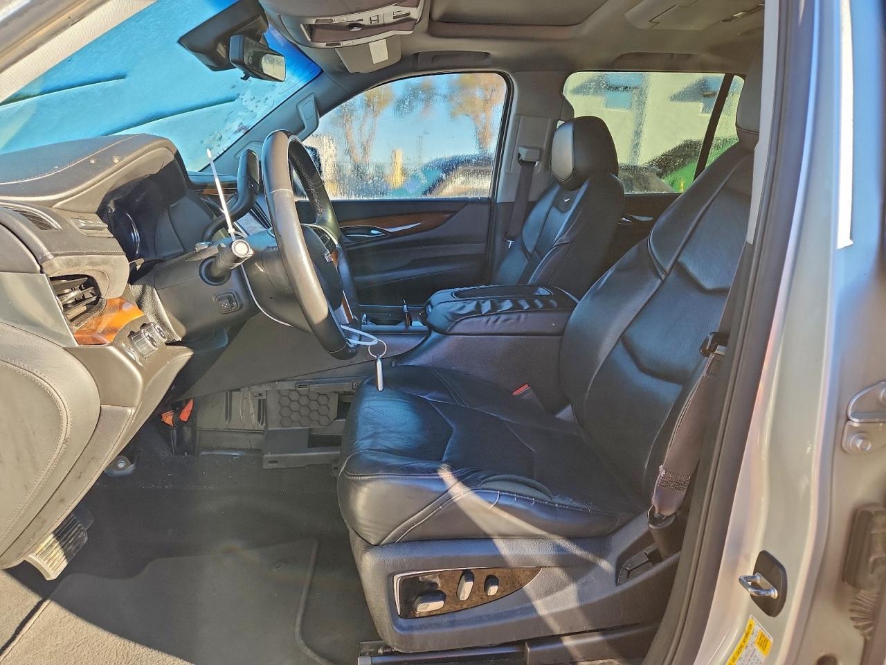2017 CADILLAC ESCALADE