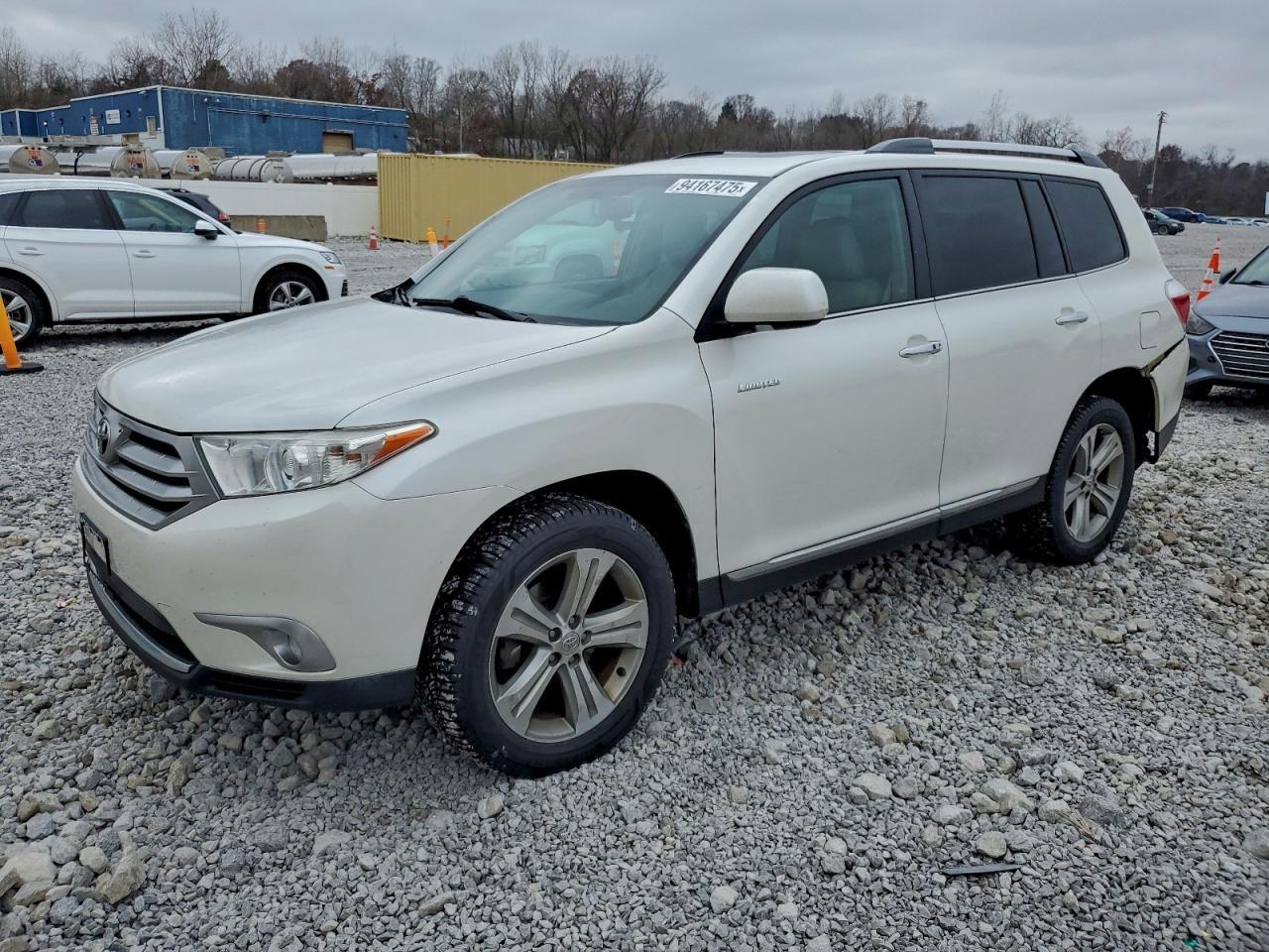 2011 TOYOTA HIGHLANDER