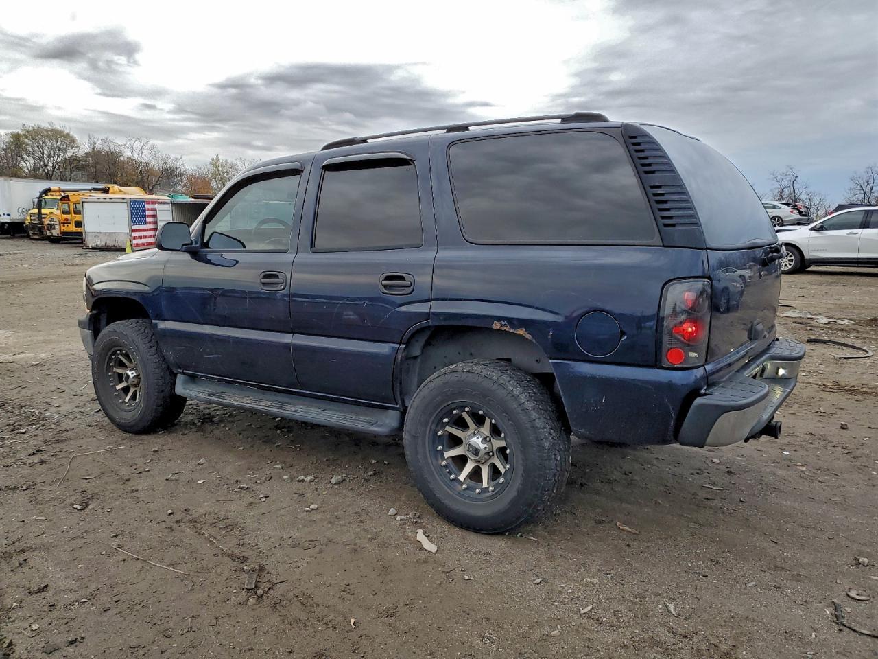 2004 CHEVROLET Tahoe