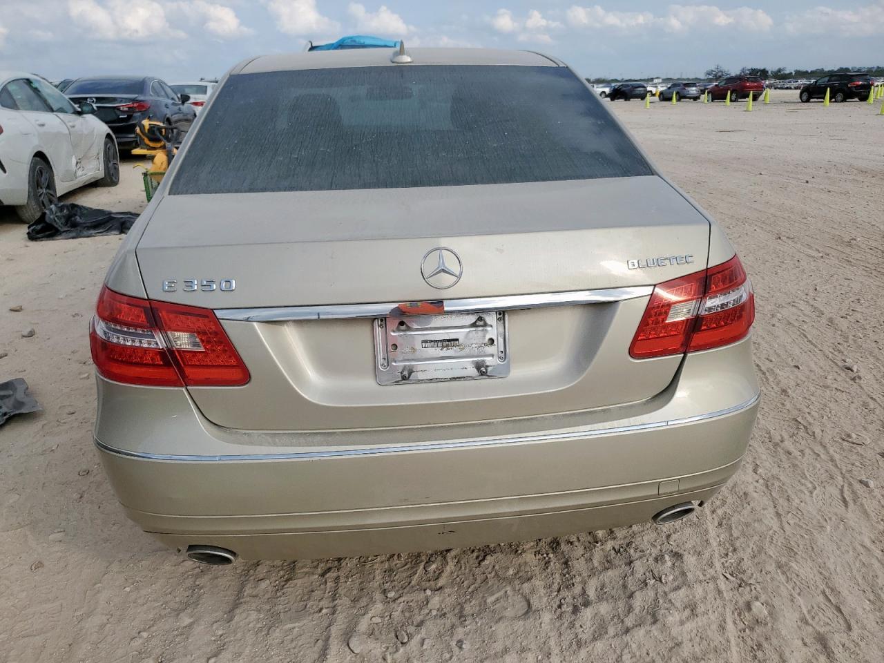 2012 MERCEDES-BENZ E-Class