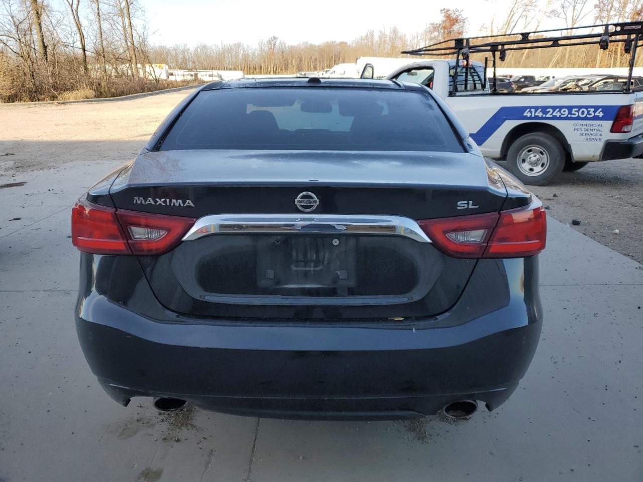 2017 NISSAN Maxima