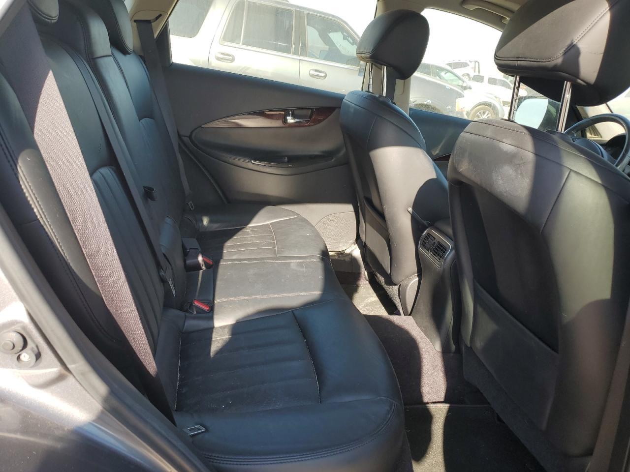 2016 INFINITI QX50