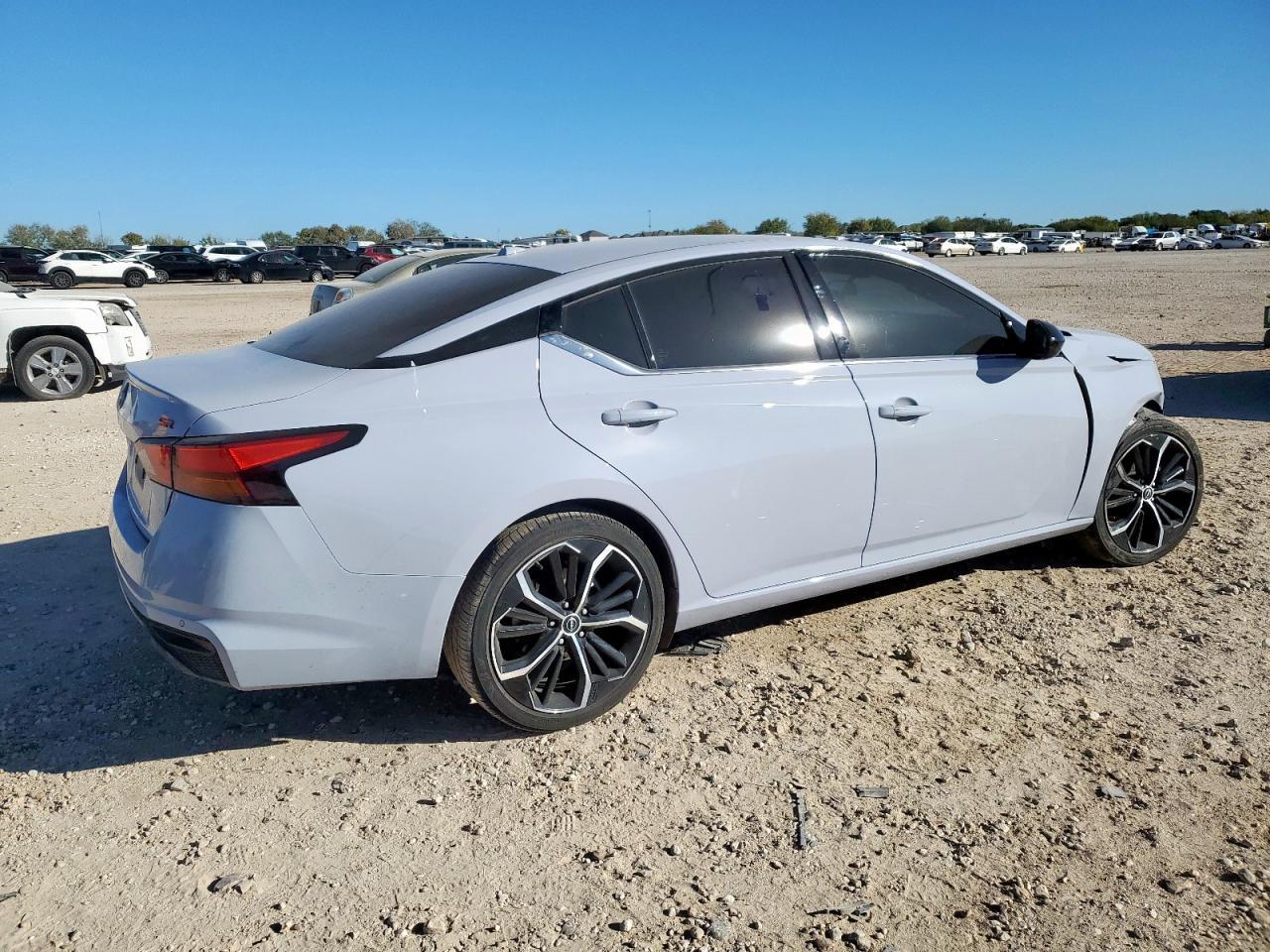 2024 NISSAN ALTIMA