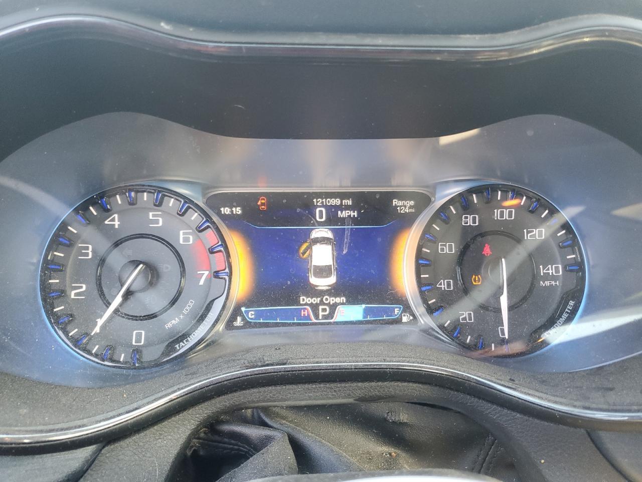 2015 CHRYSLER 200