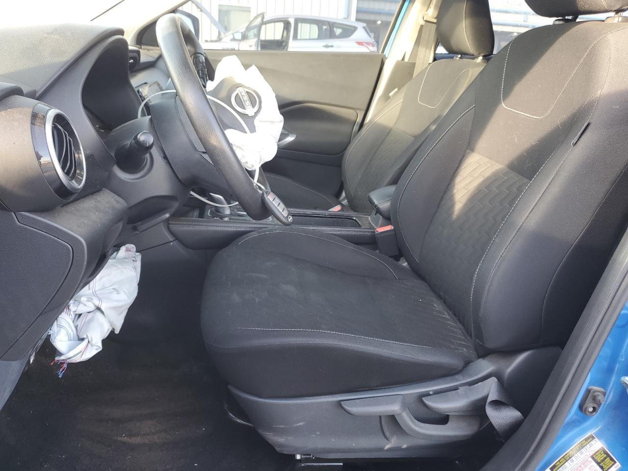 2022 NISSAN KICKS