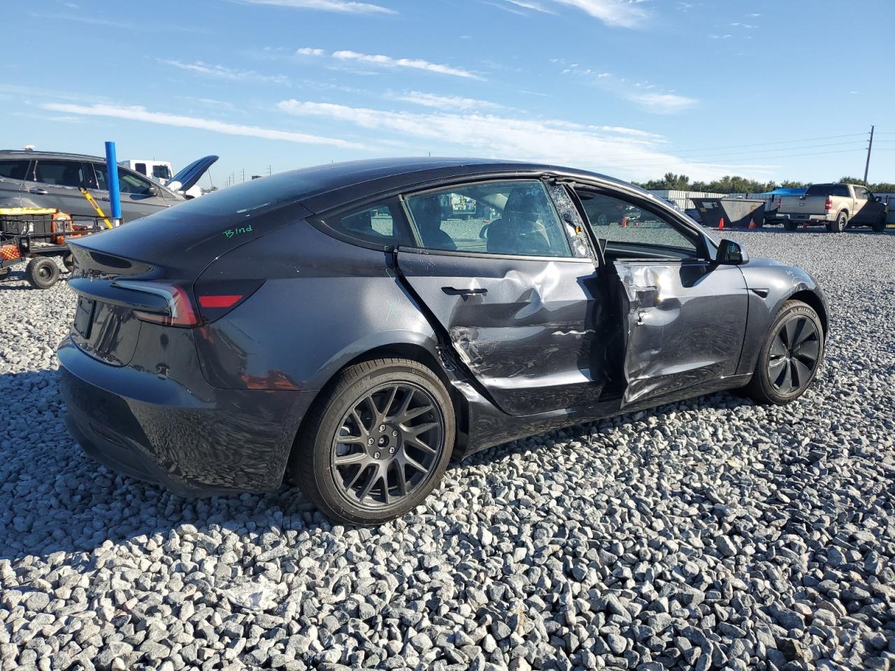 2025 TESLA MODEL 3