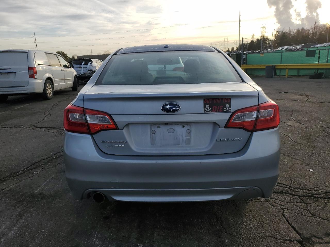 2015 SUBARU Legacy