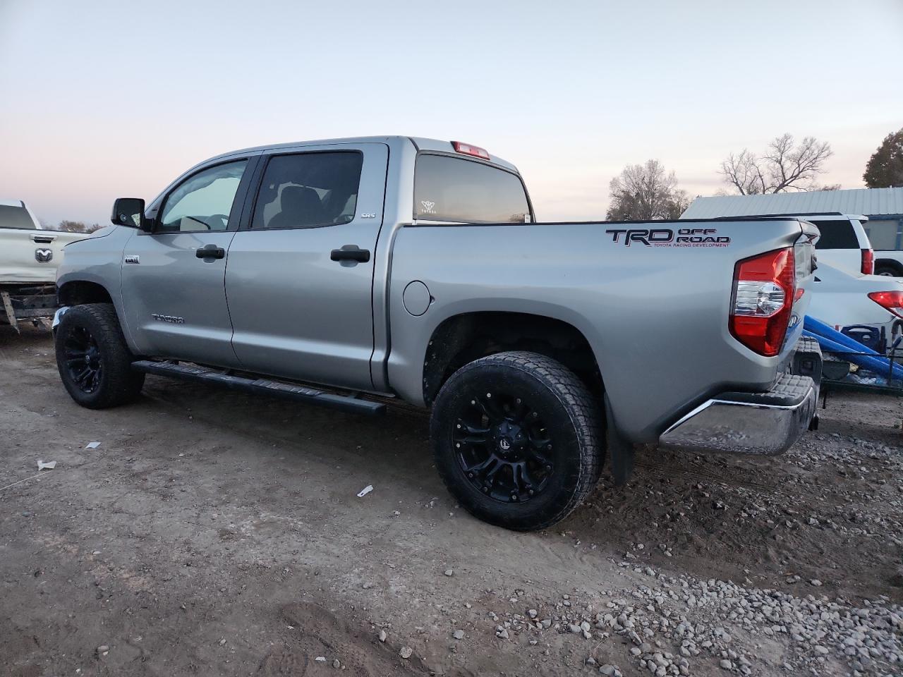 2014 TOYOTA TUNDRA