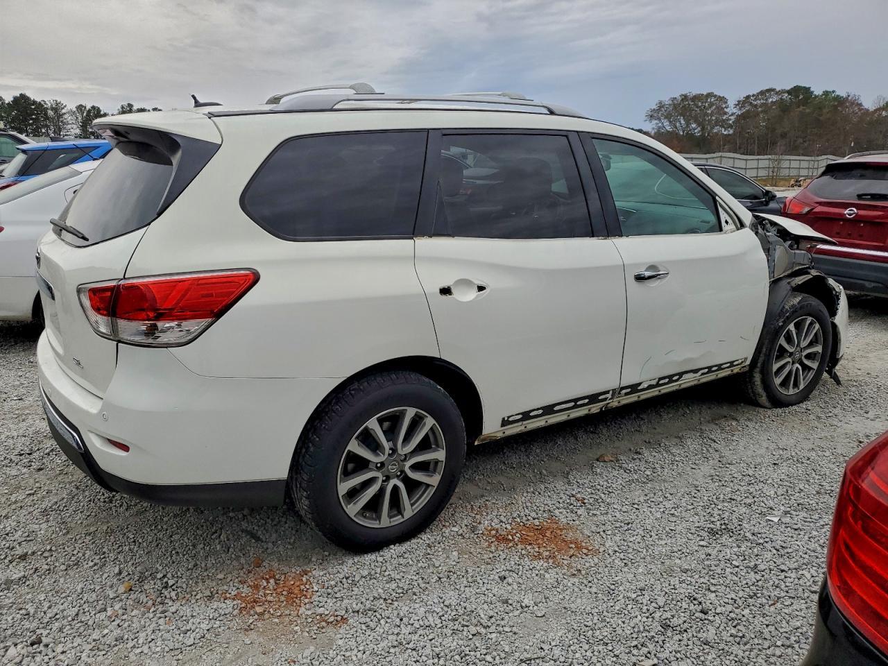 2013 NISSAN PATHFINDER
