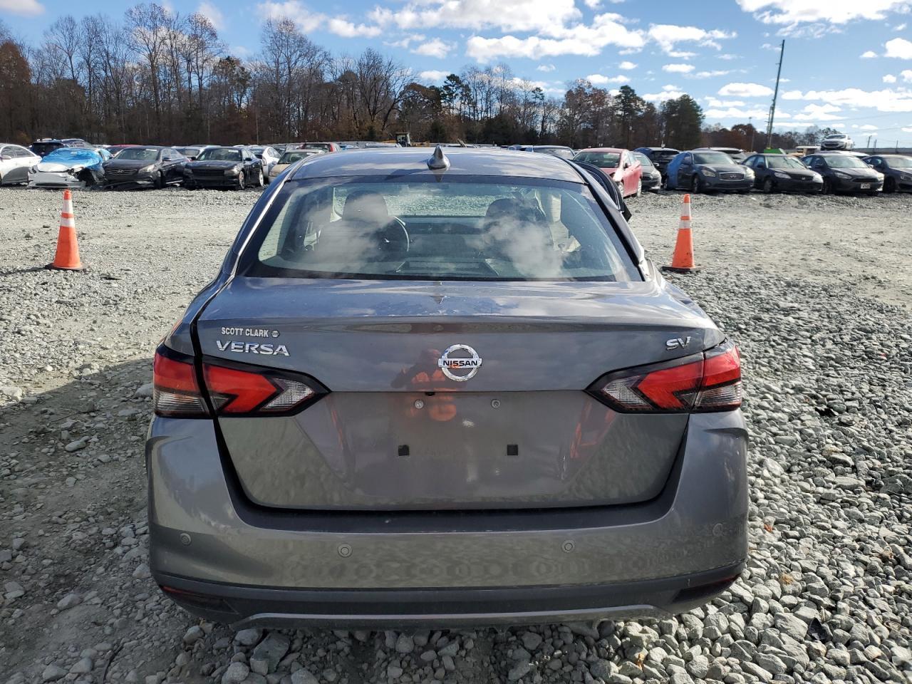 2021 NISSAN VERSA