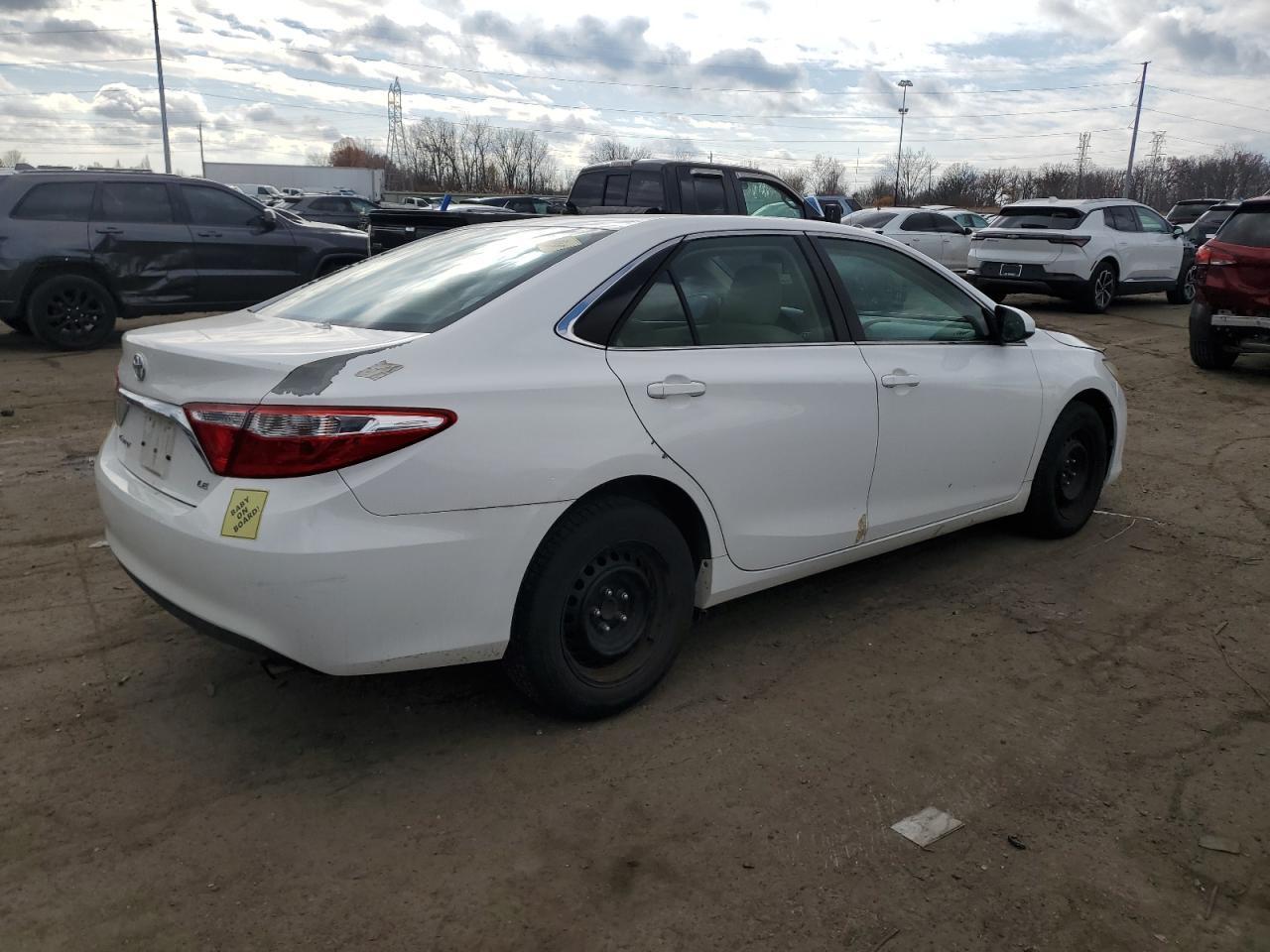 2015 TOYOTA CAMRY