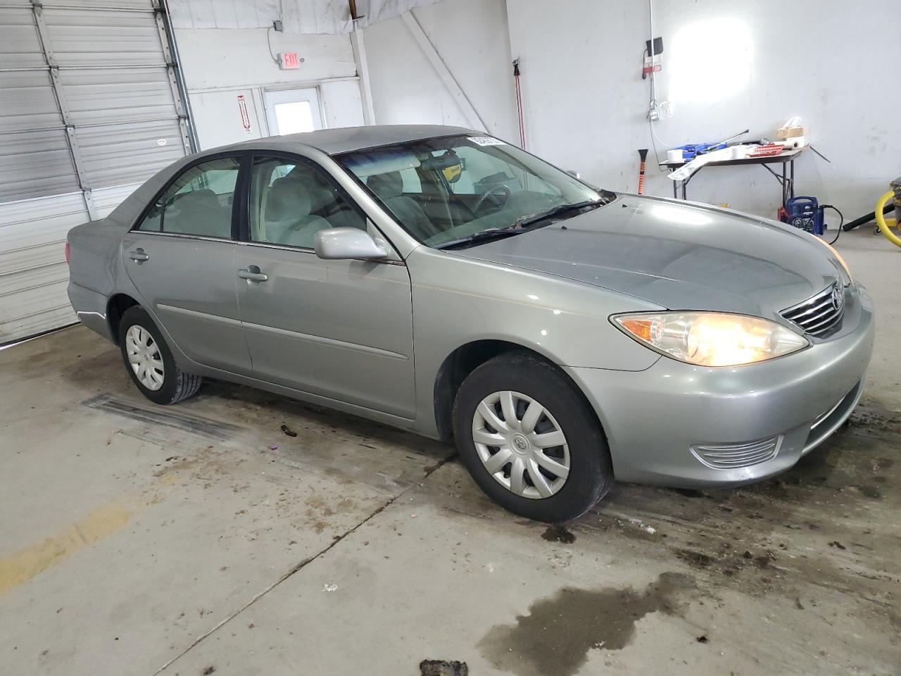 2005 TOYOTA CAMRY