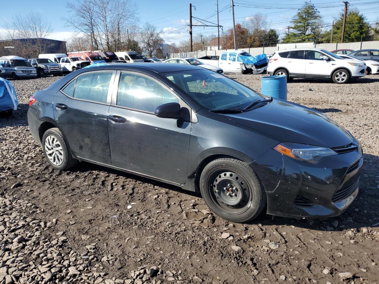 2017 TOYOTA COROLLA