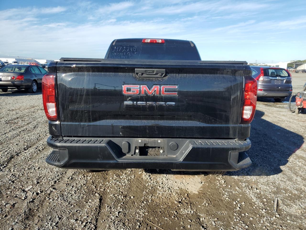 2025 GMC Sierra