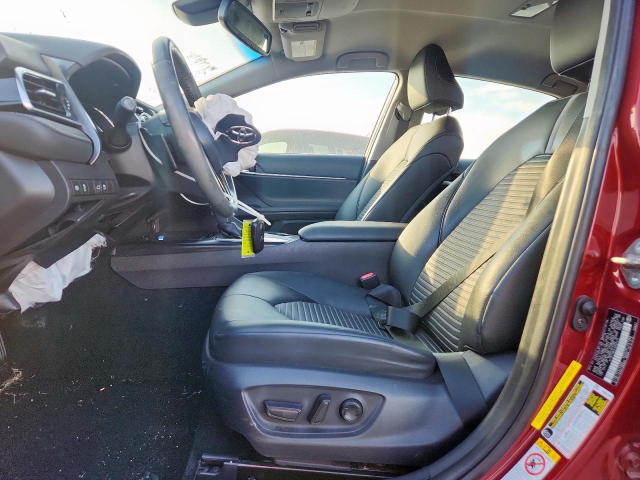 2018 TOYOTA CAMRY