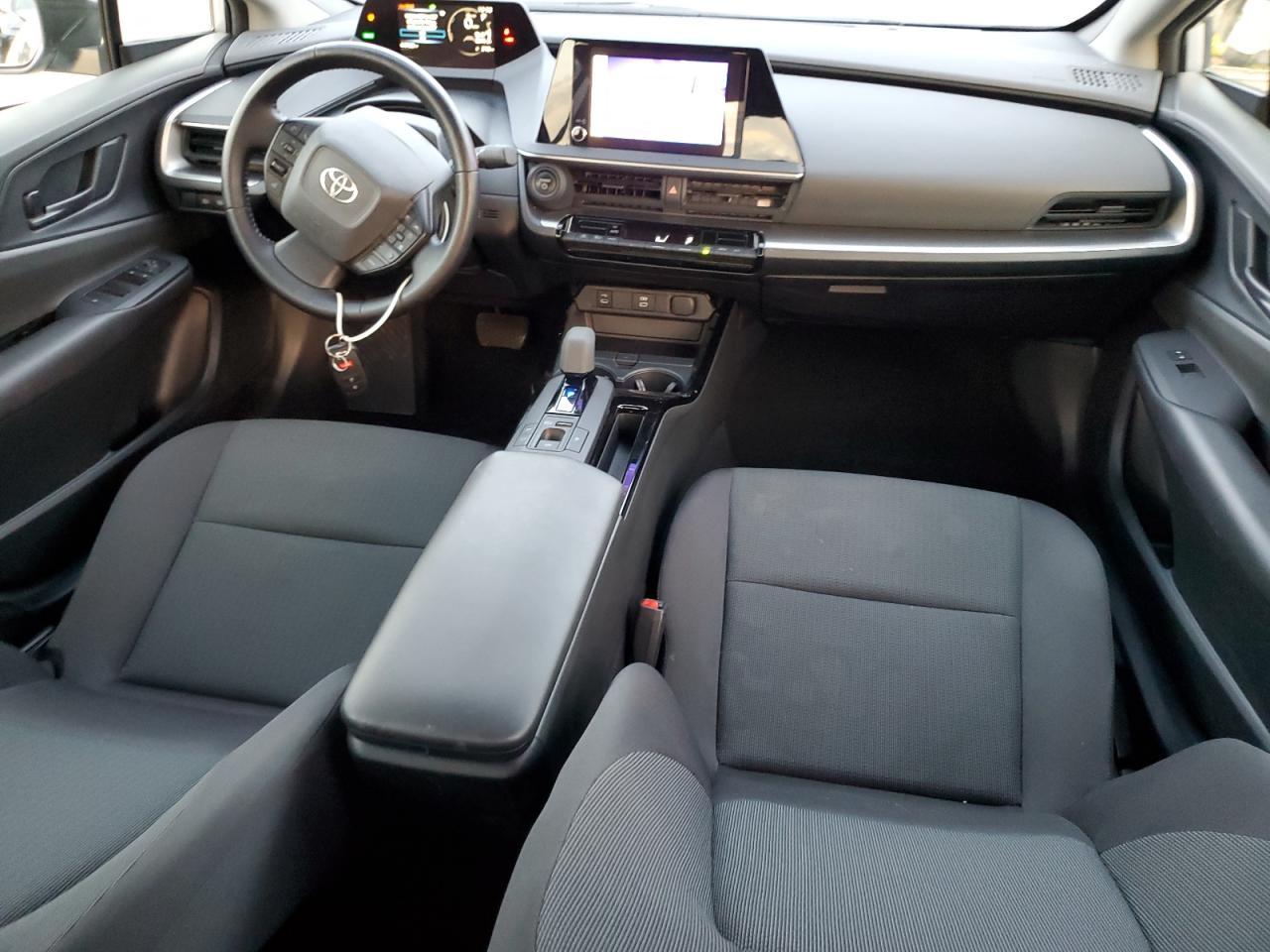 2024 TOYOTA PRIUS