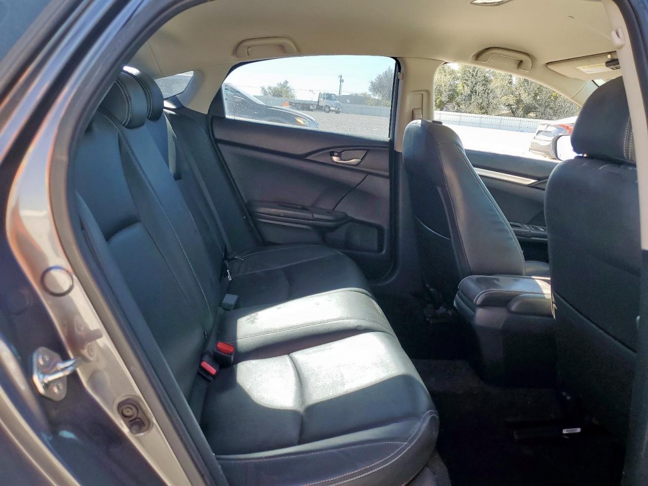2018 HONDA CIVIC