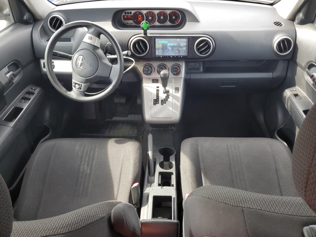 2010 TOYOTA SCION